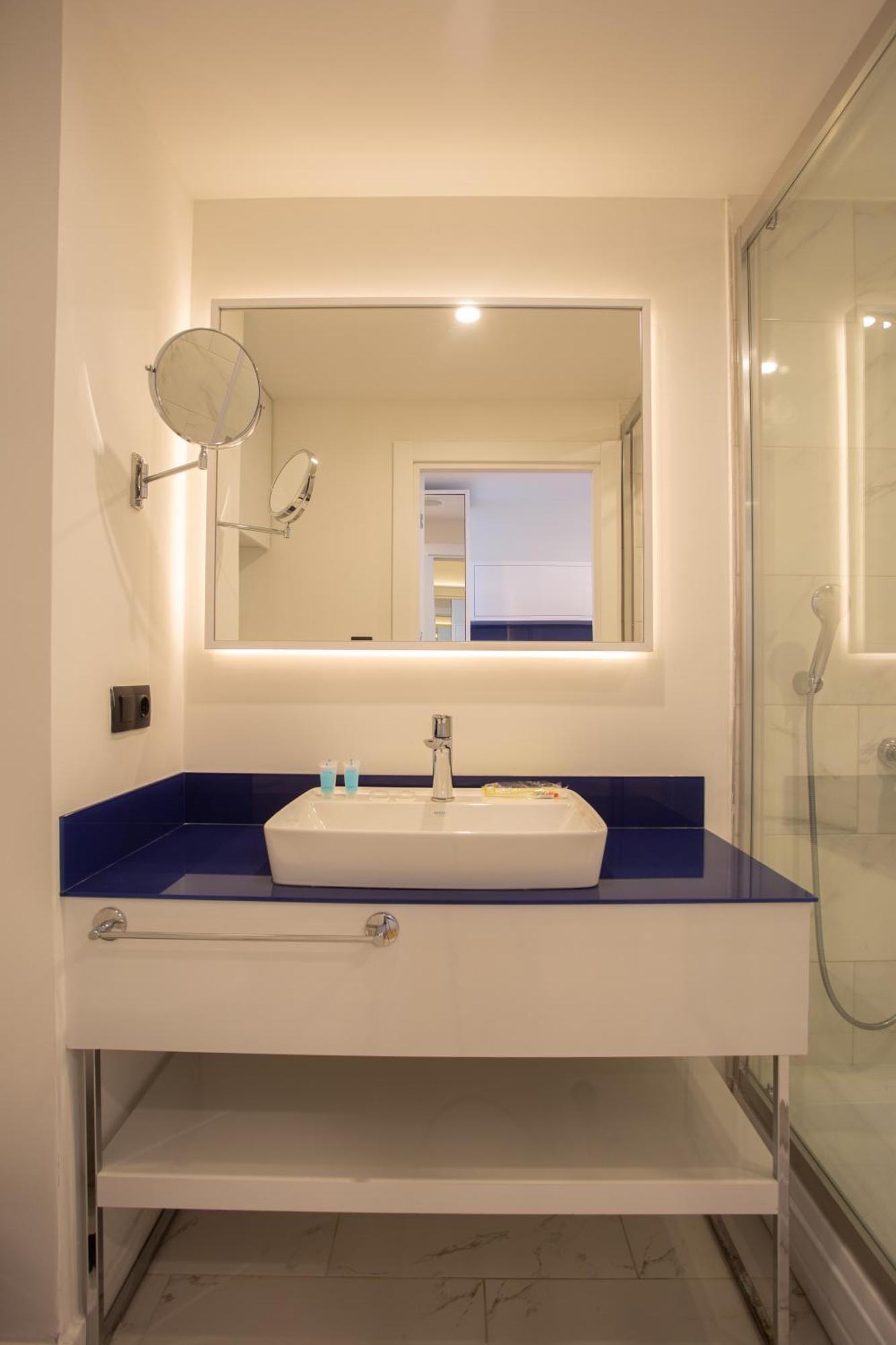 Batumi Concept Hotel מראה חיצוני תמונה