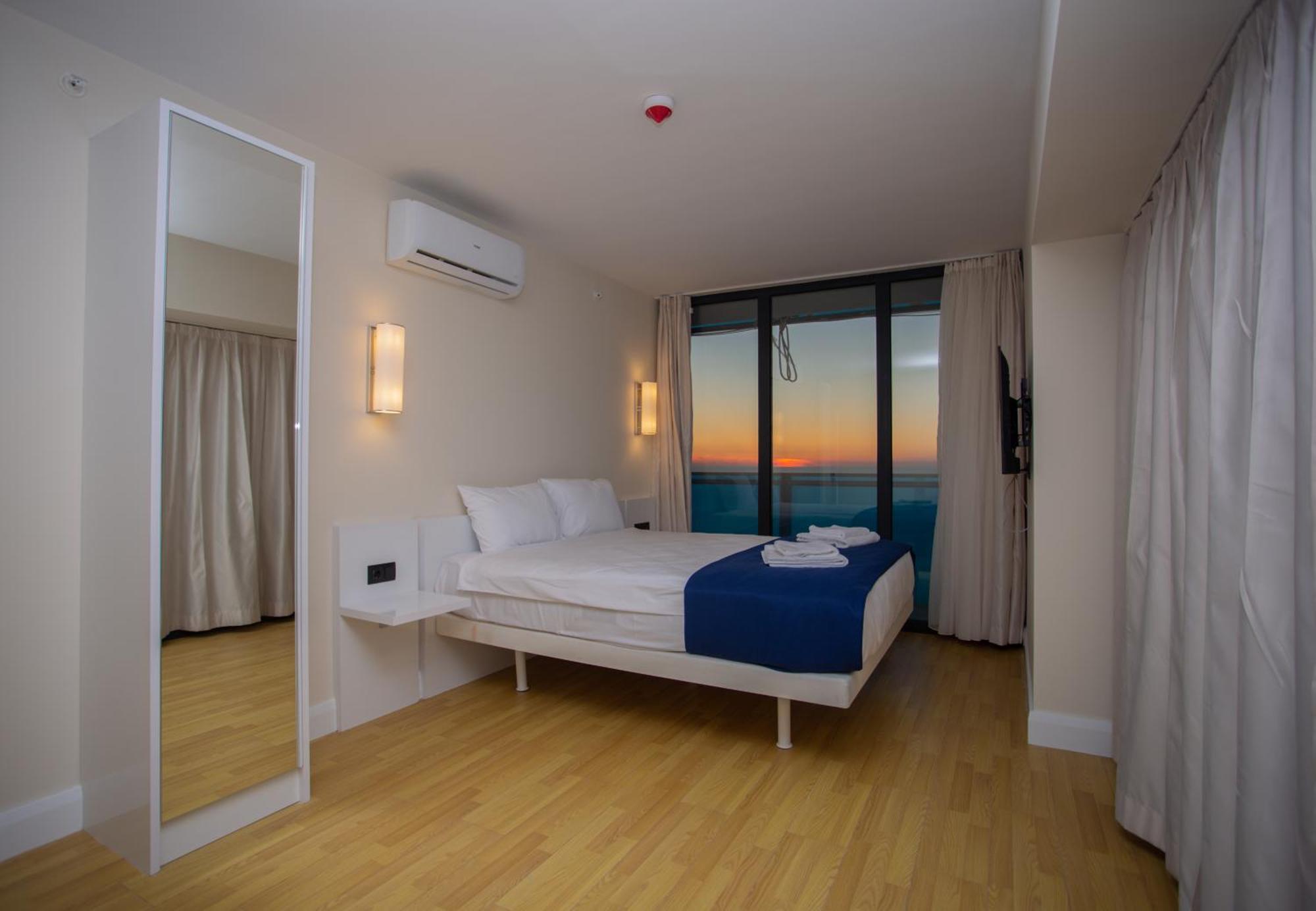 Batumi Concept Hotel מראה חיצוני תמונה